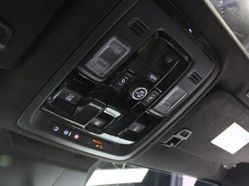 Used 2025 Cadillac Escalade Sport Platinum image 20