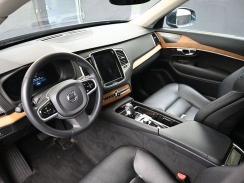 Certified 2023 Volvo XC90 B6 Plus w/ Protection Package Premier image 22