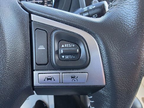 Used 2017 Subaru Forester 2.5i Limited image 18