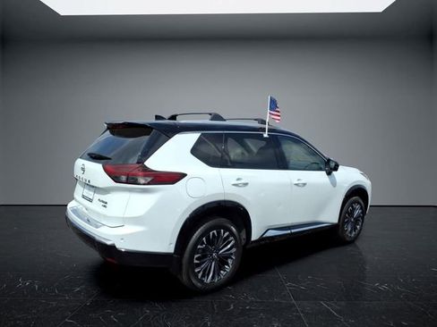 Certified 2026 Nissan Rogue Platinum w/ Platinum Premium Package AWD/4WD image 3