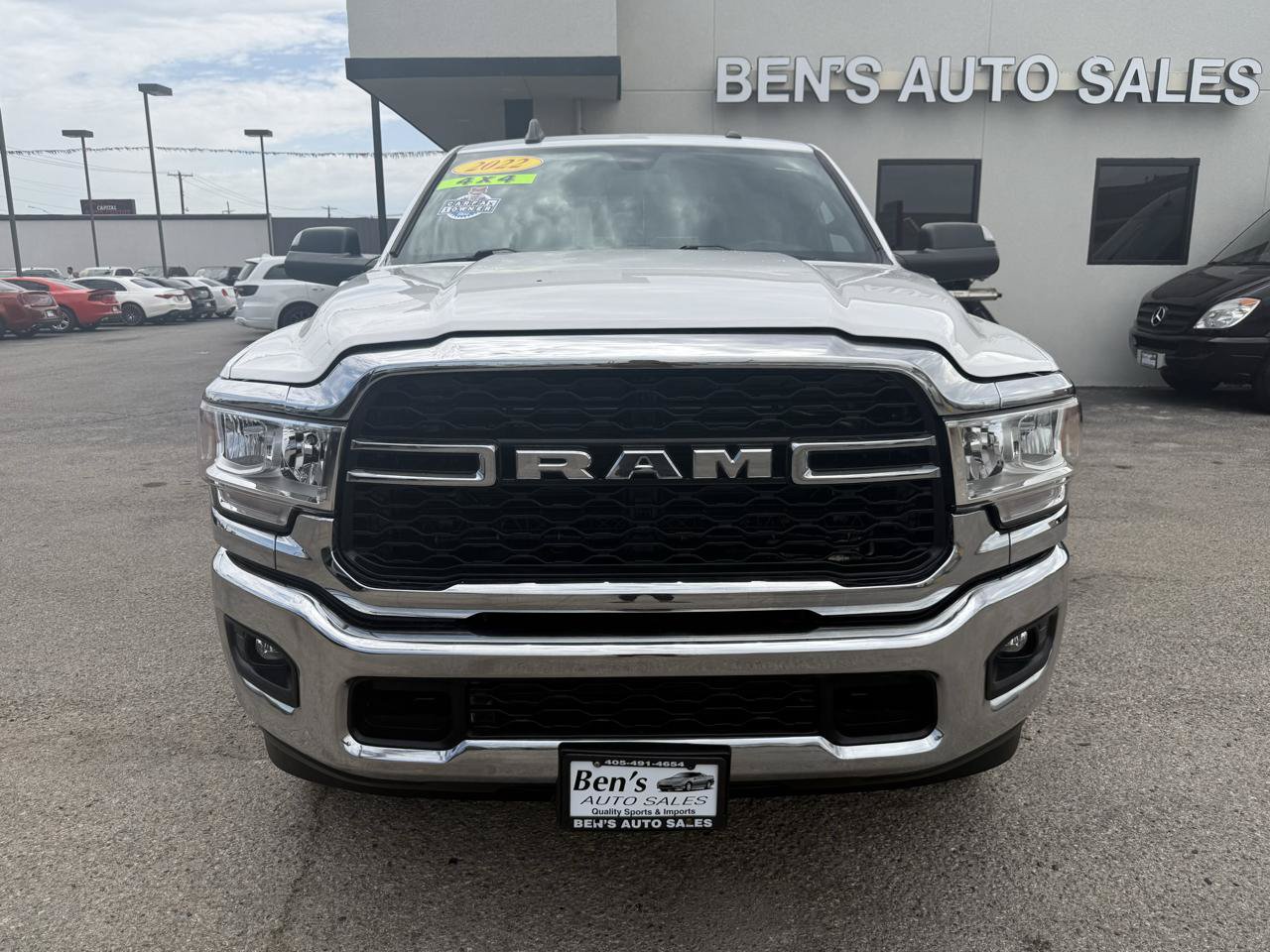 Used 2022 RAM 2500 Tradesman w/ Chrome Appearance Group AWD/4WD image 3