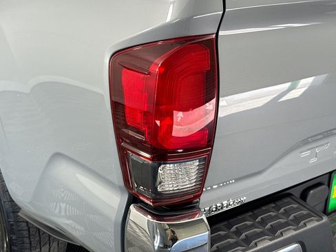 Used 2021 Toyota Tacoma SR5 image 35