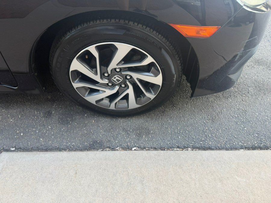 Used 2016 Honda Civic EX image 10