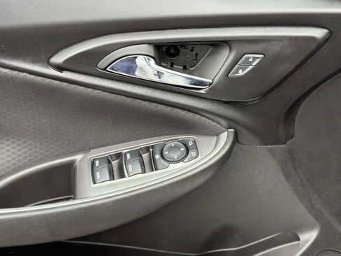 Used 2023 Chevrolet Malibu LT FWD image 21