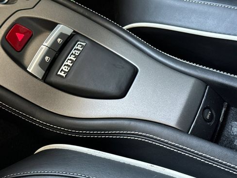 Used 2012 Ferrari 458 Italia Coupe RWD image 24