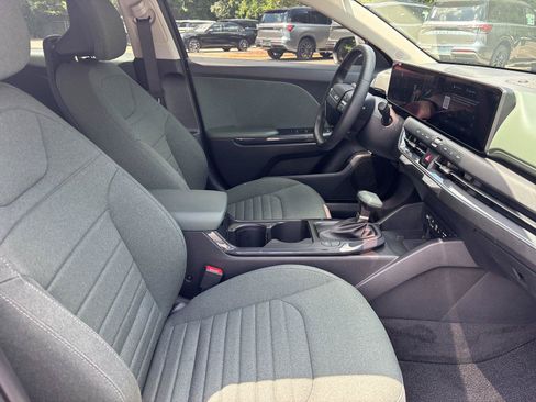 Used 2025 Kia K4 EX FWD image 40