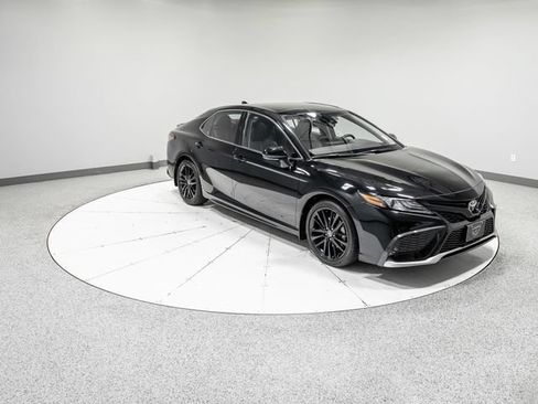 Used 2023 Toyota Camry XSE AWD/4WD image 29