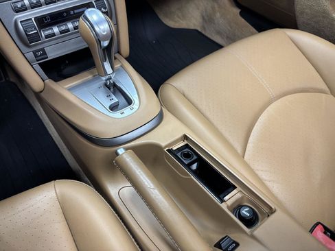 Used 2005 Porsche Boxster RWD image 34