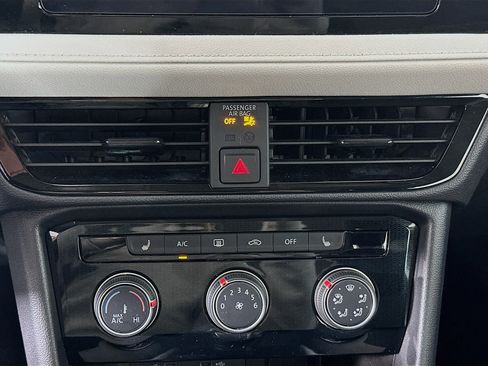 Used 2025 Volkswagen Taos S image 23