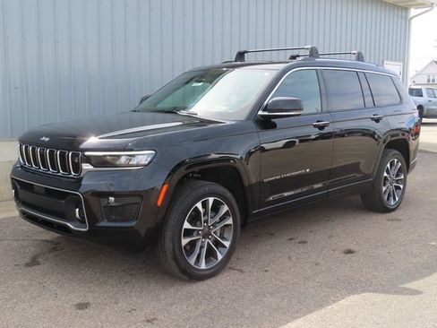 Used 2023 Jeep Grand Cherokee L Overland w/ Advanced Protech Group III image 8