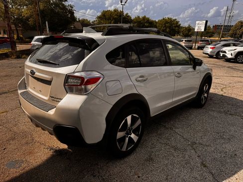 Used 2016 Subaru Crosstrek Touring AWD/4WD image 4