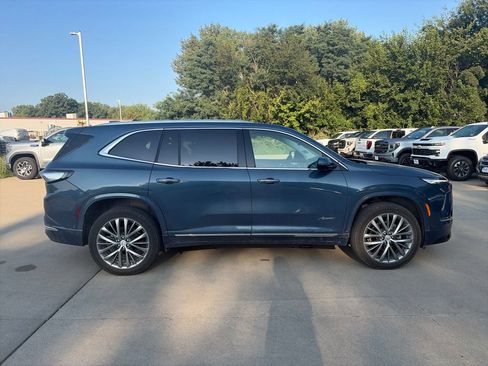 Used 2026 Buick Enclave Avenir w/ Super Cruise Package AWD/4WD image 6