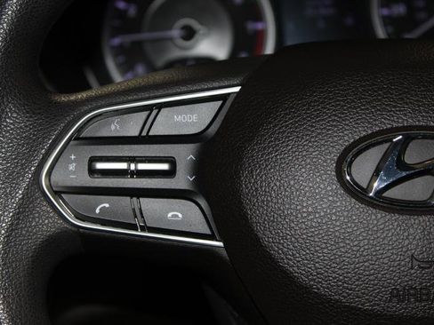 Used 2020 Hyundai Santa Fe SE image 13