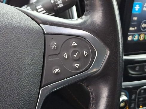 Used 2021 Chevrolet Traverse LT image 26