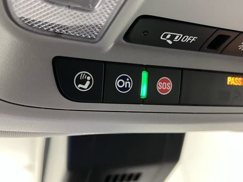 Certified 2024 GMC Terrain SLE w/ Driver Convenience Package image 25