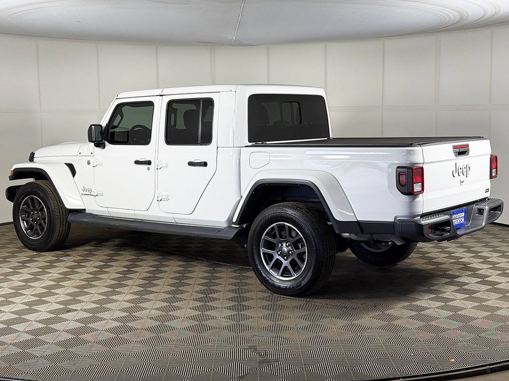 Used 2022 Jeep Gladiator Overland AWD/4WD image 6