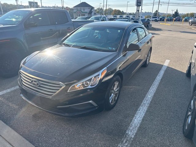 Used 2017 Hyundai Sonata SE FWD image 1