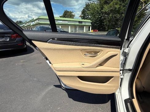 Used 2014 BMW 535i xDrive Sedan image 17