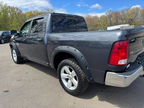 Used 2017 RAM 1500 Classic SLT AWD/4WD image 10
