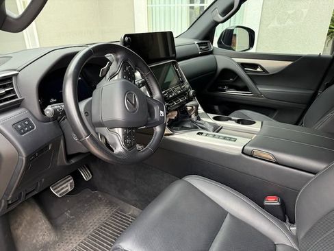 Used 2023 Lexus LX 600 F Sport w/ Accessory Package (Z1) AWD/4WD image 3