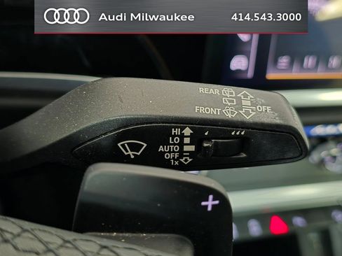 Used 2023 Audi Q3 2.0T Premium w/ Convenience Package AWD/4WD image 35