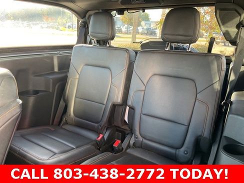 Used 2022 Ford Bronco Badlands image 11