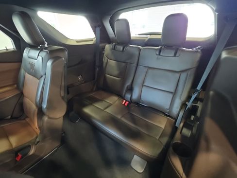 Used 2022 Ford Explorer King Ranch w/ Class IV Trailer Tow Package AWD/4WD image 39
