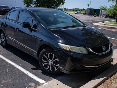 Used 2013 Honda Civic LX image 3