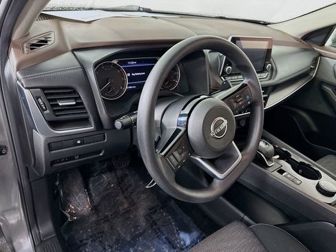 Used 2023 Nissan Rogue SV AWD/4WD image 14
