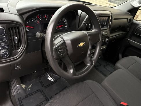 Used 2022 Chevrolet Silverado 1500 Custom image 16