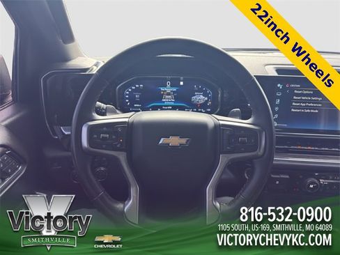 Used 2022 Chevrolet Silverado 1500 LTZ image 10