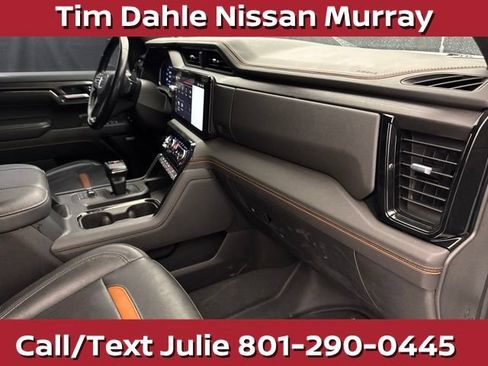 Used 2023 GMC Sierra 1500 AT4 w/ Technology Package AWD/4WD image 12