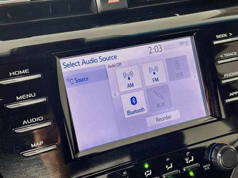 Used 2019 Toyota Camry LE FWD image 15