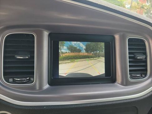 Used 2022 Dodge Charger SXT RWD image 22