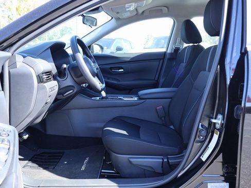 New 2025 Nissan Sentra SV image 7