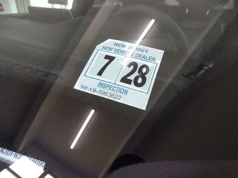 Certified 2023 Jeep Compass Latitude w/ Sun and Sound Group image 27