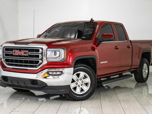 Used 2018 GMC Sierra 1500 SLE w/ SLE Value Package image 4
