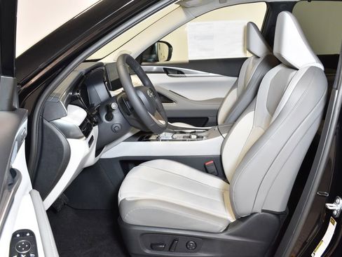 New 2026 INFINITI QX60 Luxe w/ Cargo Package image 11