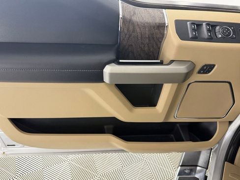 Used 2017 Ford F250 Lariat w/ Lariat Ultimate Package image 25