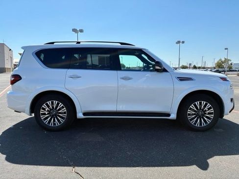 Certified 2023 Nissan Armada SL w/ Midnight Edition Package RWD image 7