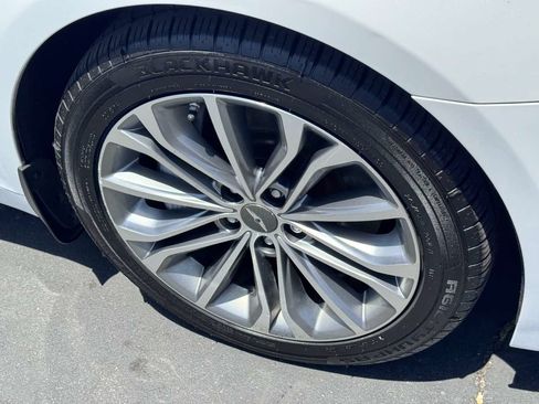 Used 2015 Hyundai Genesis 3.8 RWD image 20