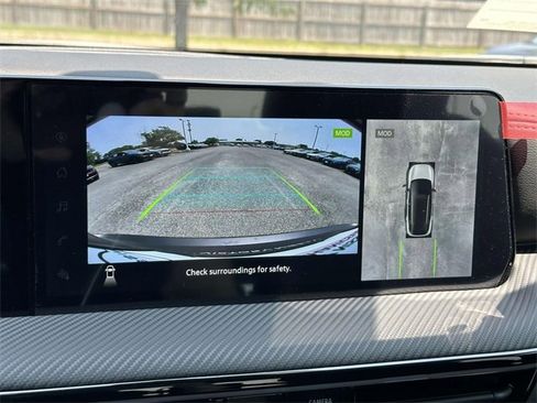 New 2025 Nissan Kicks SR image 20