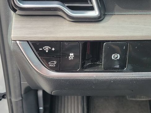 Used 2024 Kia Sportage X-Line w/ X-Line Premium Package AWD/4WD image 13