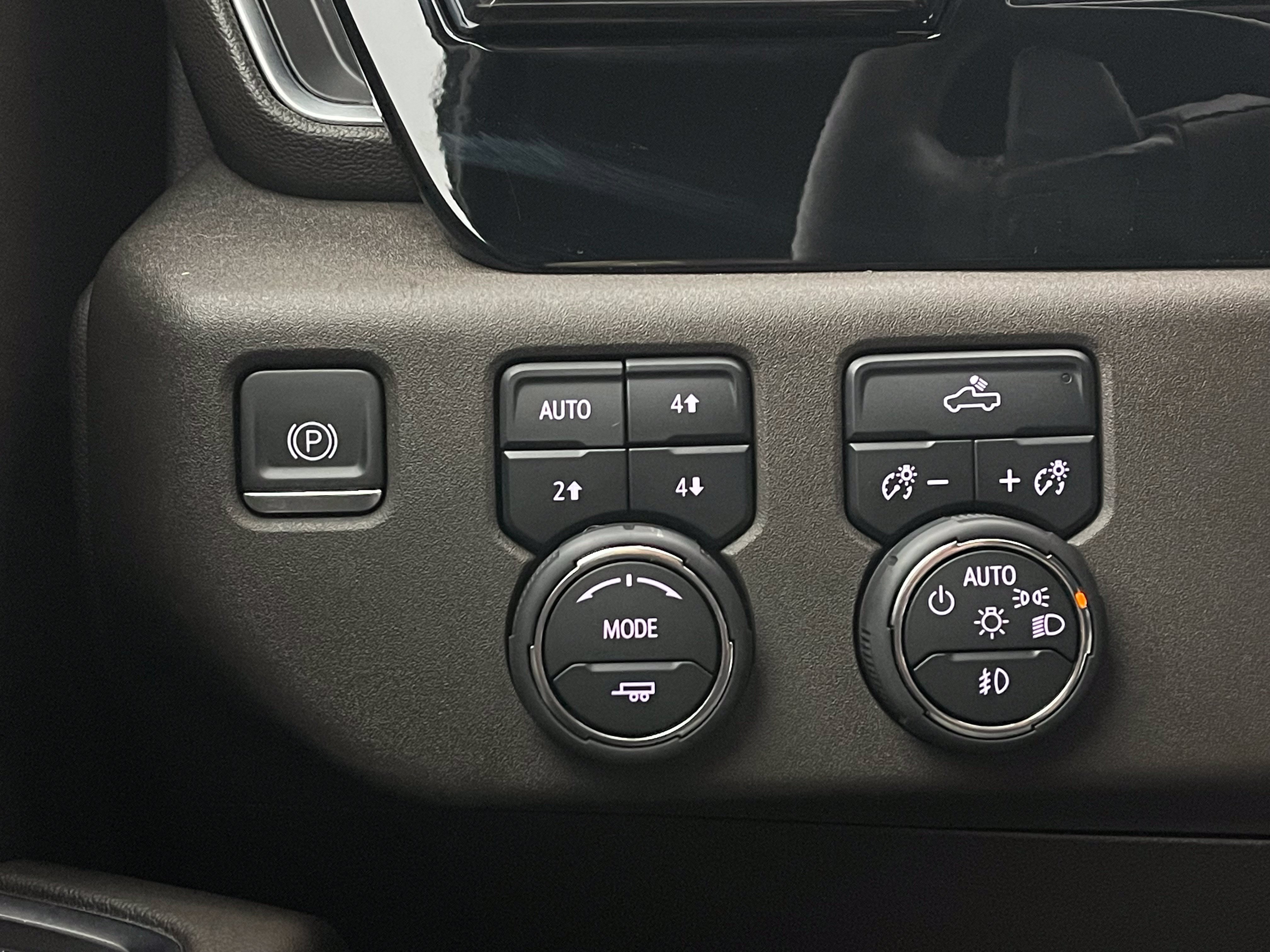 Used 2024 Chevrolet Silverado 1500 RST AWD/4WD image 21