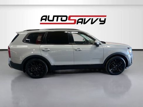 Used 2022 Kia Telluride EX w/ EX Premium Package image 8