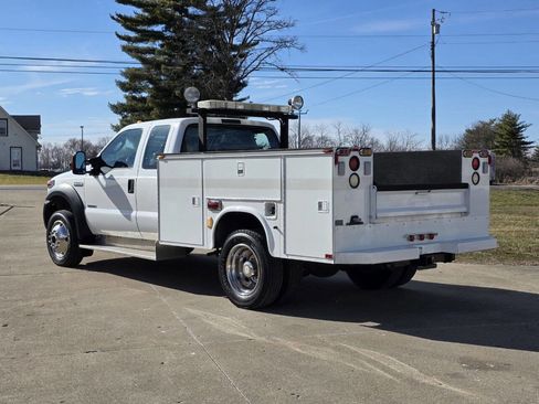 Used 2007 Ford F550 4x4 Super Cab Super Duty image 2
