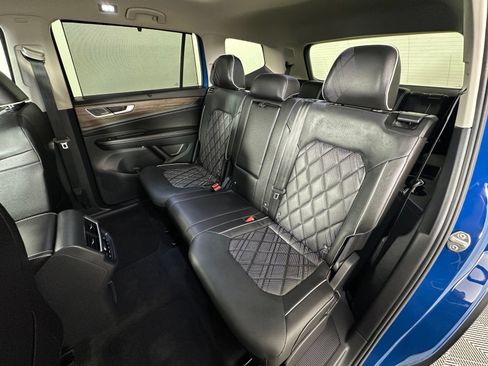 Used 2025 Volkswagen Atlas SEL Premium R-Line AWD/4WD image 34