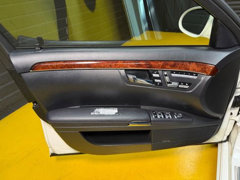 Used 2008 Mercedes-Benz S 550 image 33