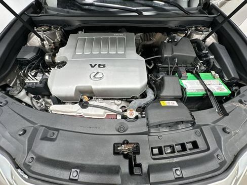 Used 2017 Lexus ES 350 w/ Navigation System Package image 28