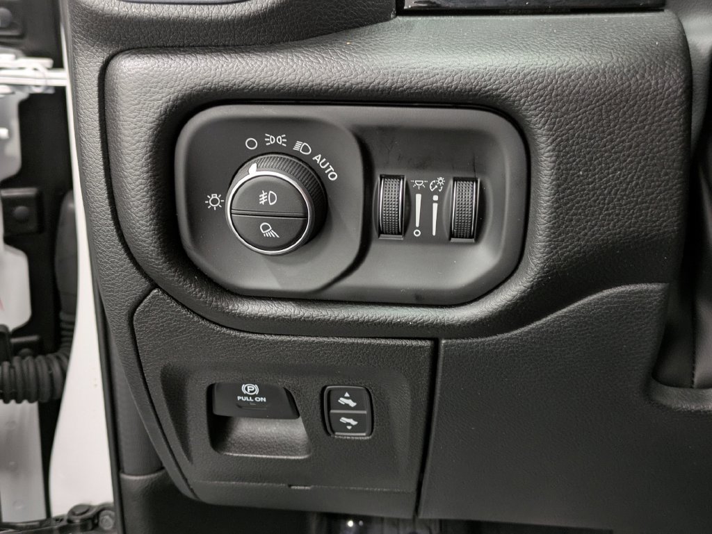 Used 2025 RAM 1500 Laramie w/ Night Edition AWD/4WD image 21
